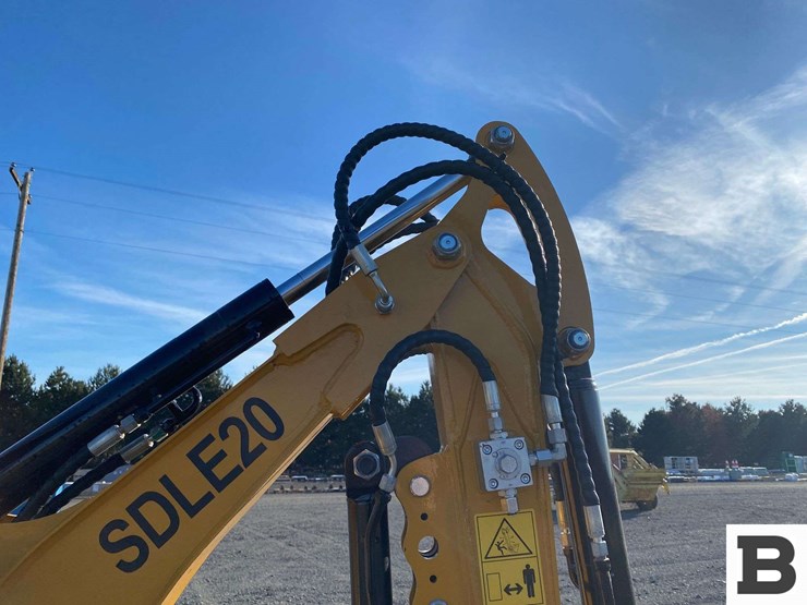 2025-sdlanch-sdle20-mini-excavator-image-8