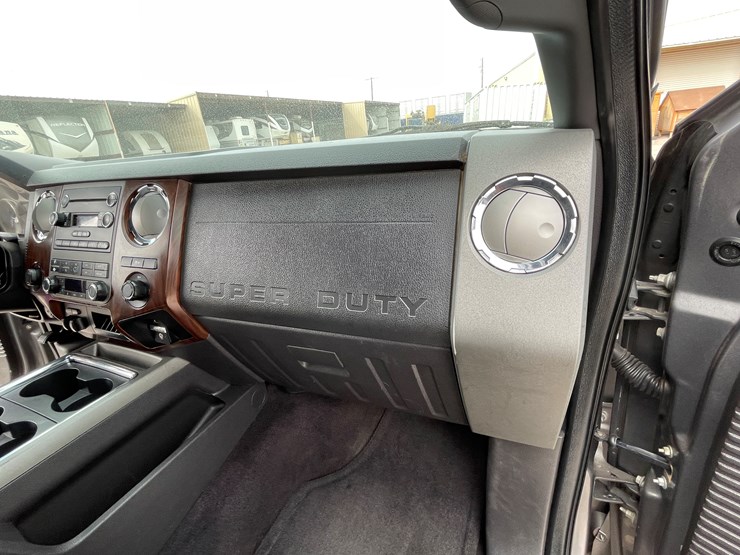 2011-ford-f250-lariat-image-123