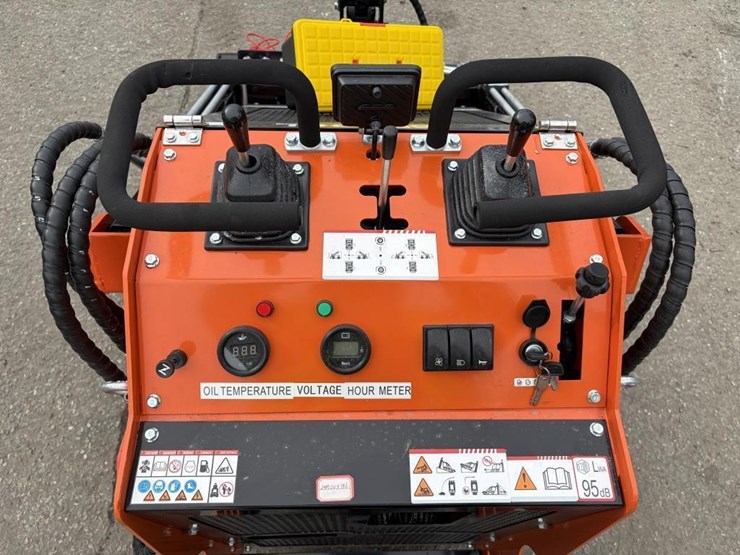 2025-sdlool-sl36c-skid-steertrack-loader-image-10