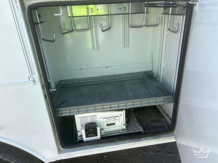 2019-altec-at200a-image-35