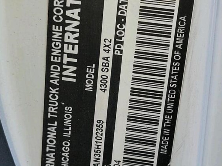2005-international-durastar-4300-image-23