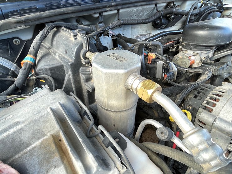 2002-chevrolet-s10-image-74