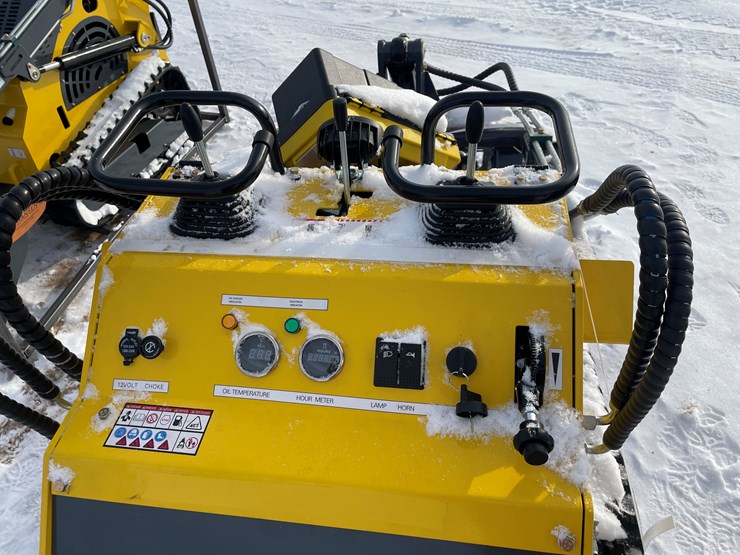 #156-•-landhero-mini-skid-steer-loader-(mosinee,-wi)-image-11