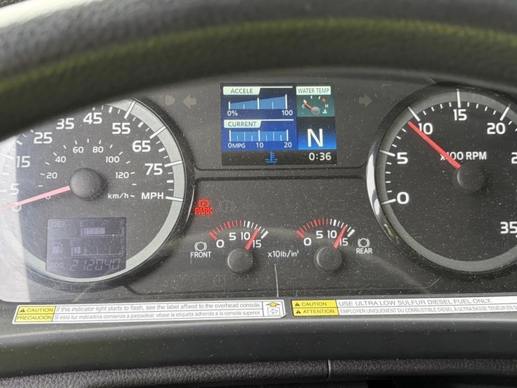 2016-hino-box-truck-image-18