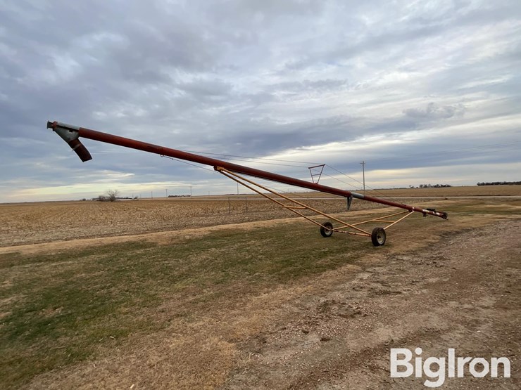 hutchinson-auger-image-4