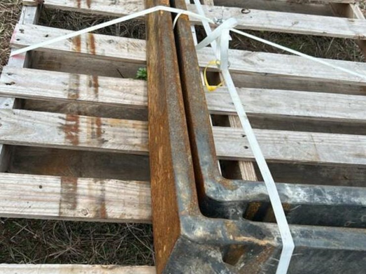 set-of-48"-pallet-forks-image-4