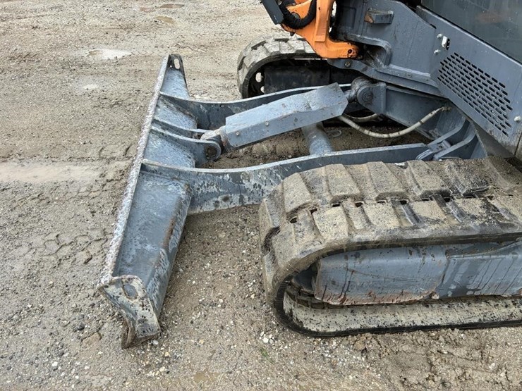 2016-yanmar-800z-nxtz-excavator-image-5