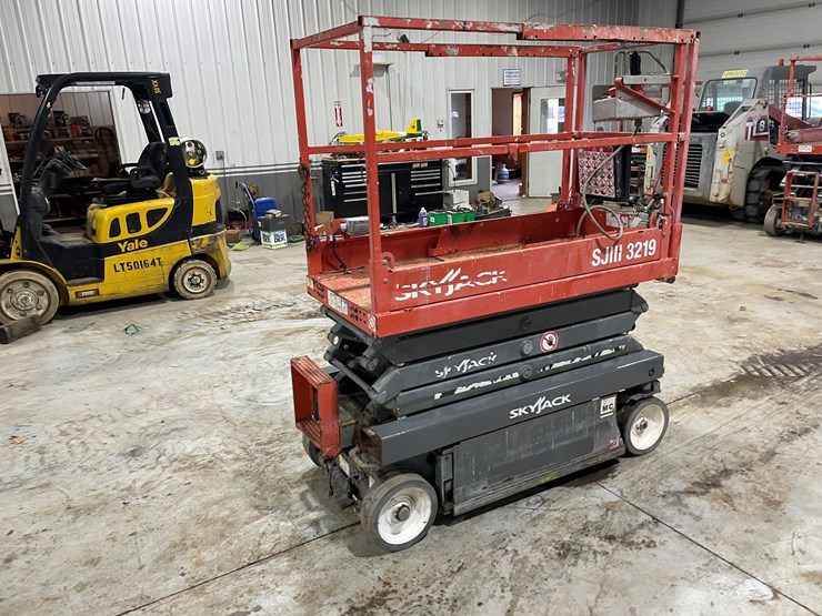 2018-skyjack-sjiii3219-image-5