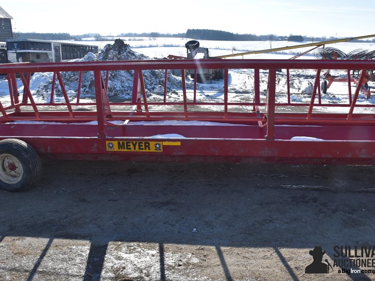 meyer-p-series-portable-bunk-feeder-image-4