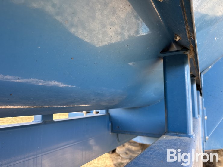 2010-kinze-1050-image-17