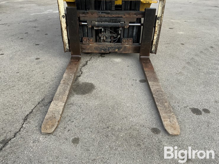 yale-50vx-lpg-forklift-image-9