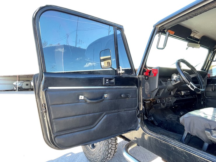 1995-jeep-wrangler-image-15