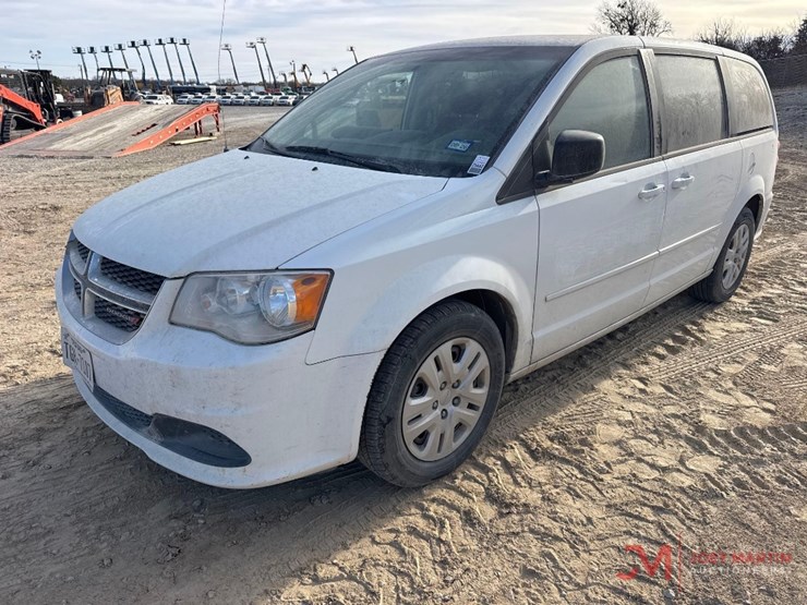 2017-dodge-grand-caravan-image-4