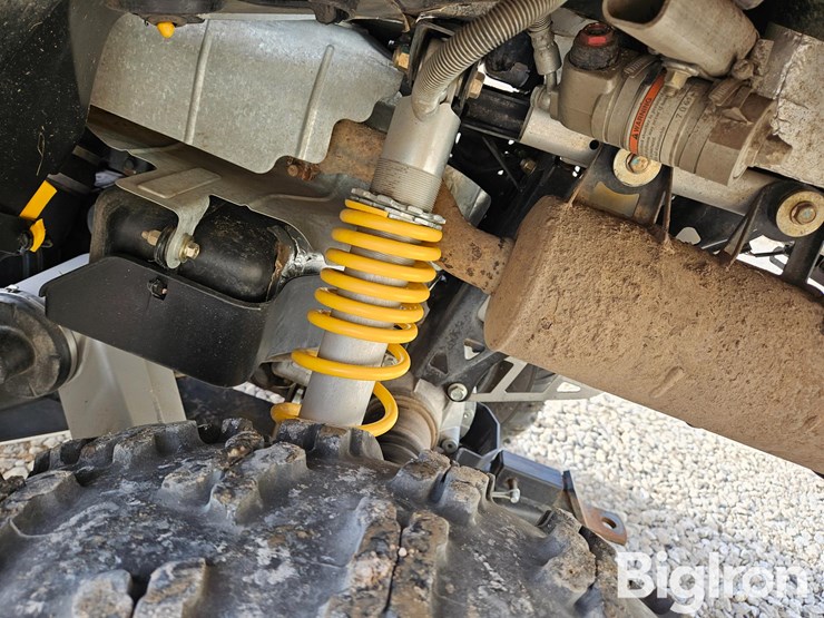 2011-can-am-outlander-800-r-image-12