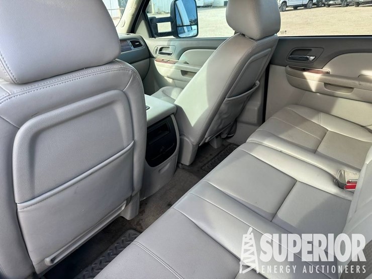 2014-chevrolet-2500-image-4