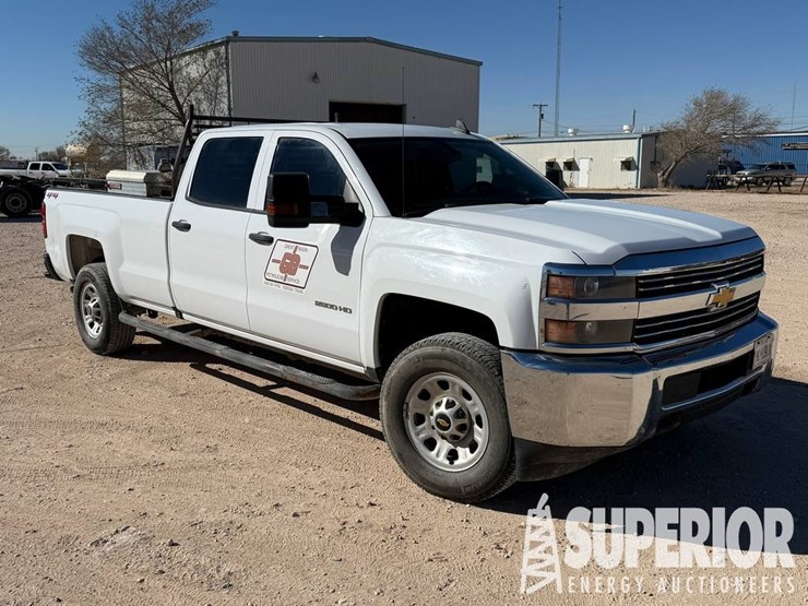 2019-chevrolet-2500-image-8