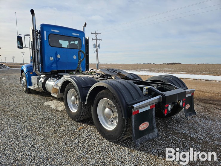 2013-peterbilt-386-image-7