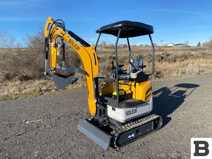 2025-sdlanch-sdle20-mini-excavator-image-1