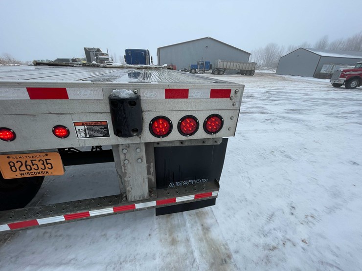 2022-hyundai-flatbed-image-22