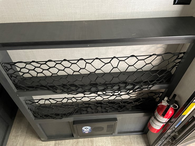 #149-•-2024-r-pod-trailer-(nm-title)-image-55