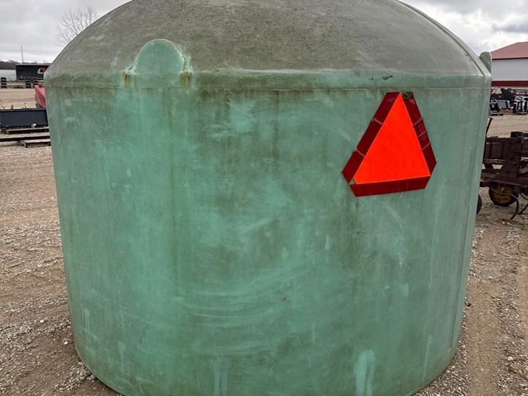 3151---1000-gal.-water-tank-image-5