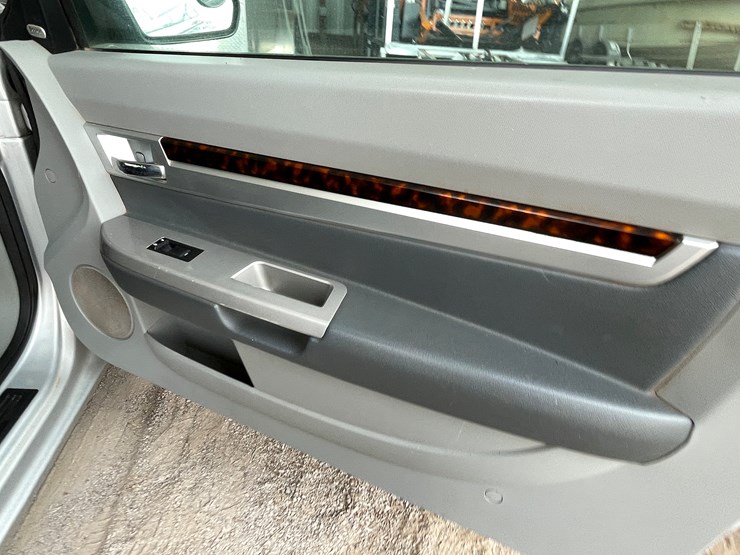 #108-•-2008-chrysler-sebring-(nm-title-in-delay)-image-77