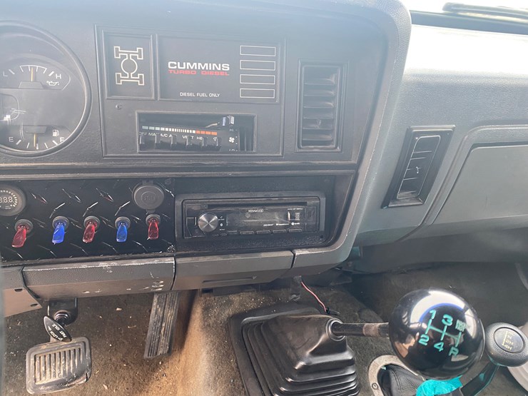 #324-•-1990-w250-dodge-ram-4wd-pickup-(has-wi-title)-(helenville,-wi)-image-11