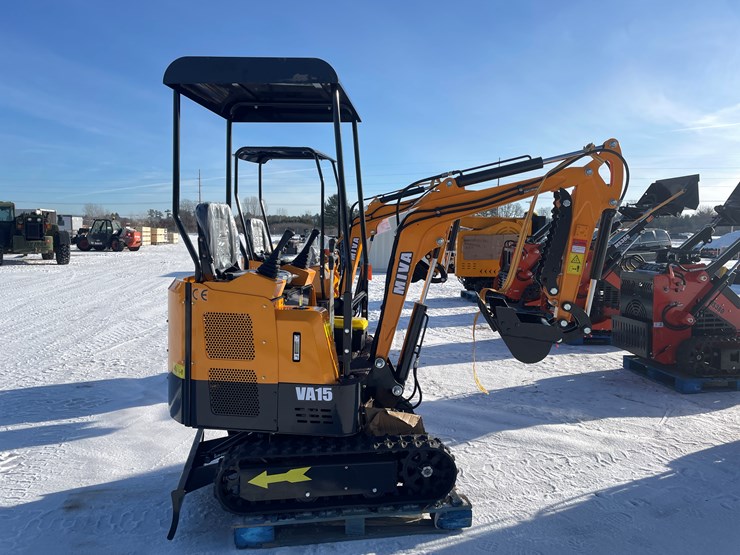 #132-•-miva-va13-mini-excavator-(mosinee,-wi)-image-4