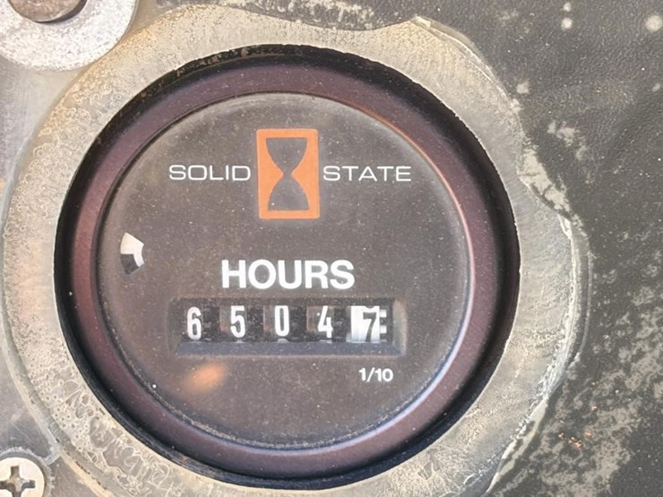 2004-jlg-g9-43a-image-22