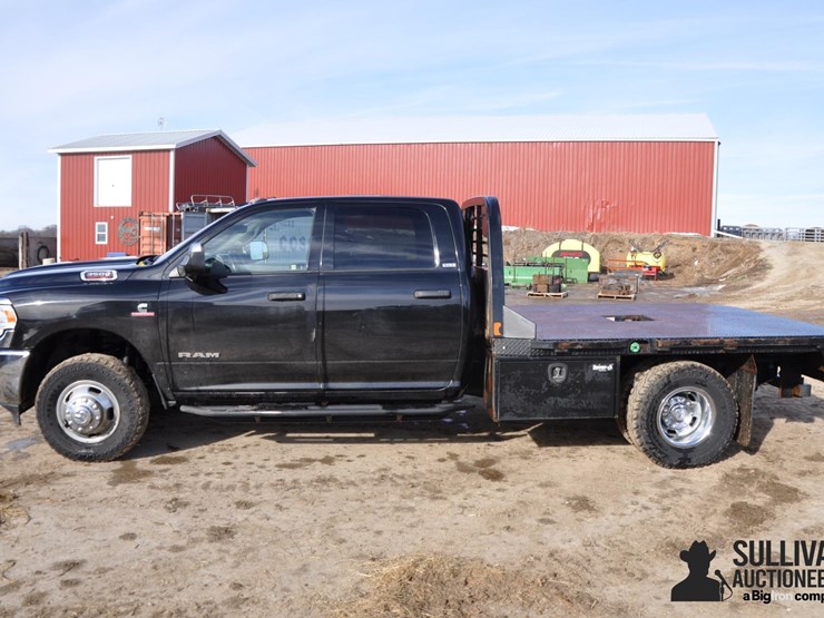 2022-ram-3500-tradesman-image-8