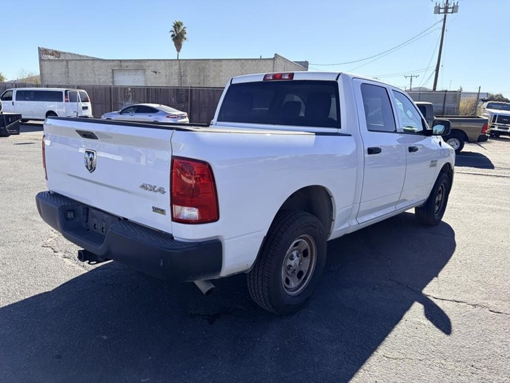 2016-dodge-ram-1500-image-3