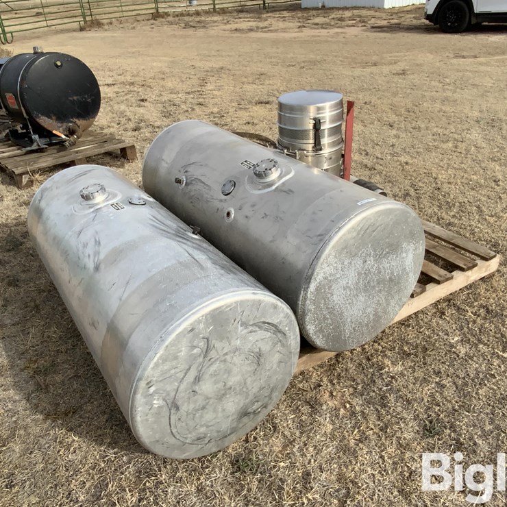 EquiFlo 100-Gal Aluminum Tanks W/Filter