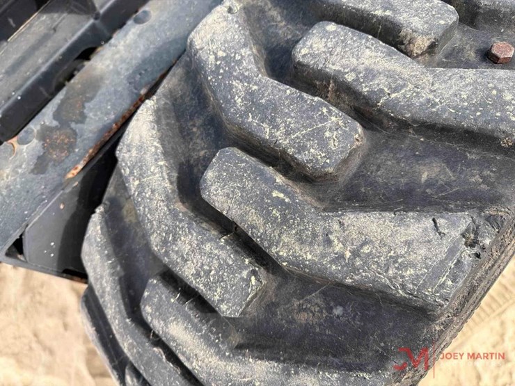 2015-genie-gs4390-roughterrain-scissor-lift-image-9