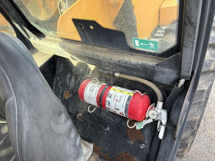 jcb-telescopic-reach-lift-image-21