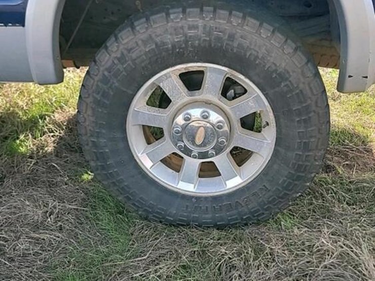 2010-ford-f250-image-8