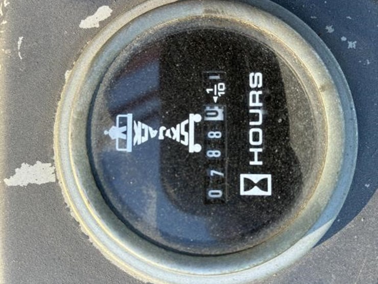 2004-skyjack-sjiii4632-image-8