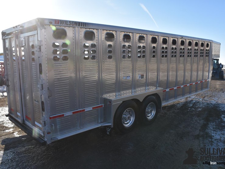 2025-wilson-livestock-trailer-image-5