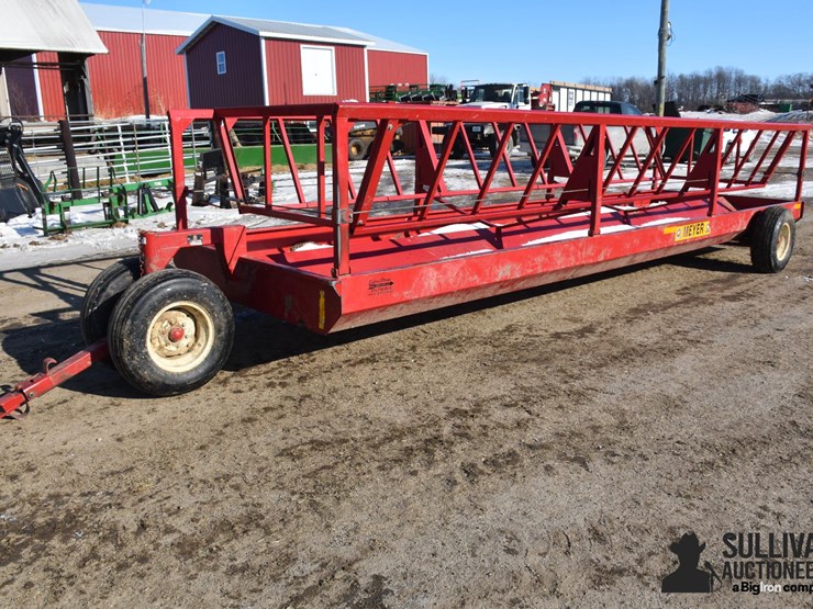 meyer-p-series-portable-bunk-feeder-image-1