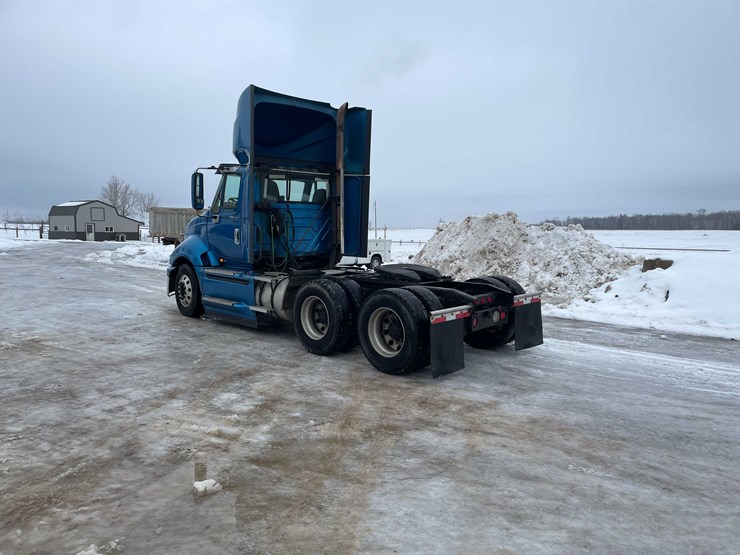 2014-international-prostar-image-3