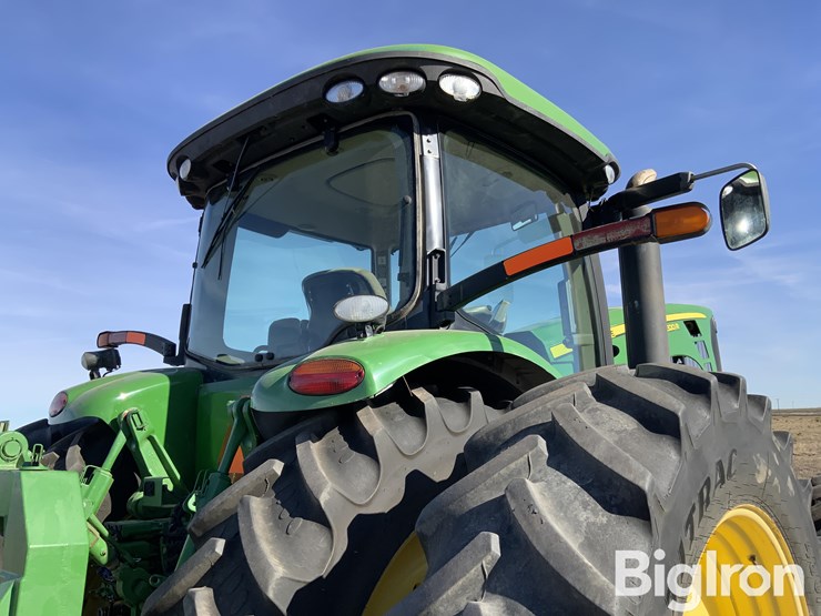 2010-john-deere-8320r-image-16