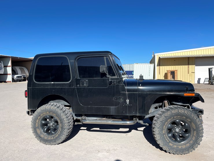 1995-jeep-wrangler-image-71