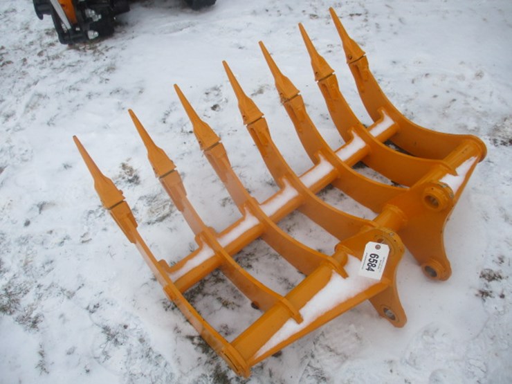 caterpillar-307-image-1