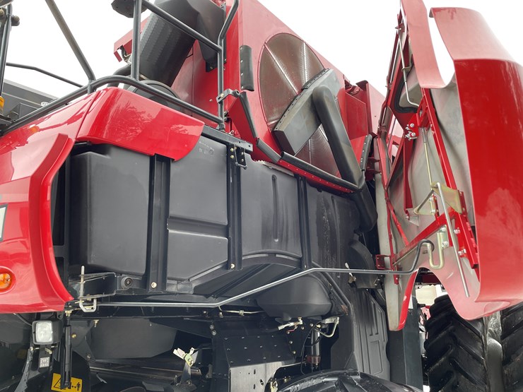 2017-case-ih-7240-image-39