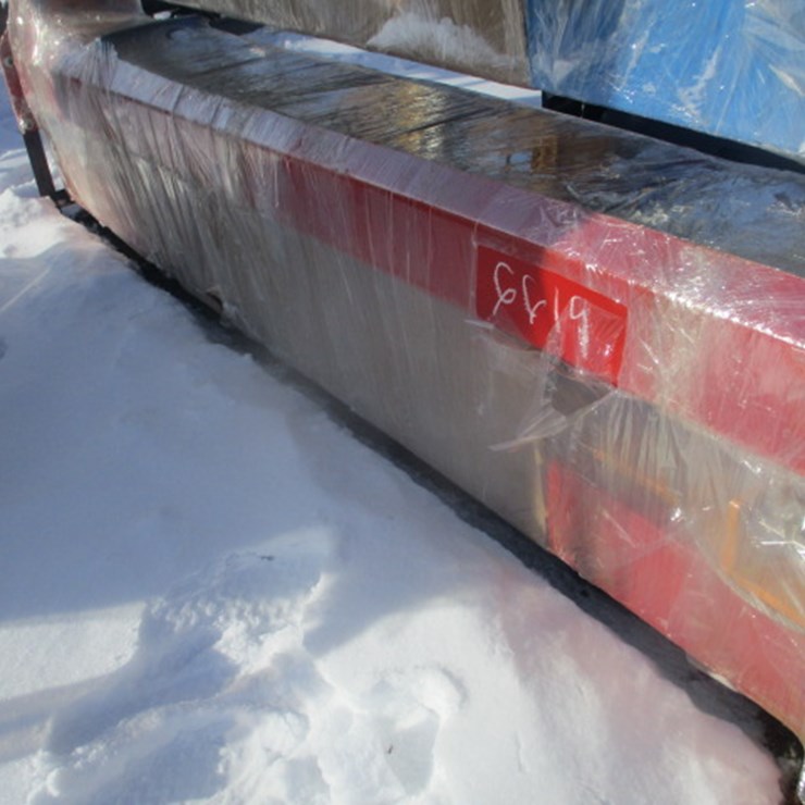 #6619 • Red IRTPL 10000 LBS Two-post Lift IRTPL 10000LBS Two-post Lift Optional three stages arm 45OO NEH Optional s bend Optional H type fioor in-one bend carriage Optional spiral feet Lifting capacily:4500kg lifting Height:1800mm? e Lifting Time:45-55