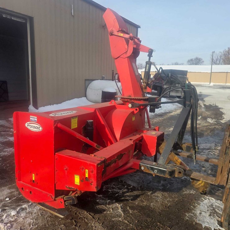 #174 • Pronovost Commercial Grade Snowblower (Oshkosh, WI)