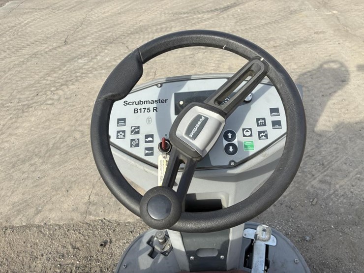 2021-bobcat-e20-image-22