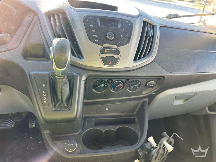 2017-ford-transit-image-18