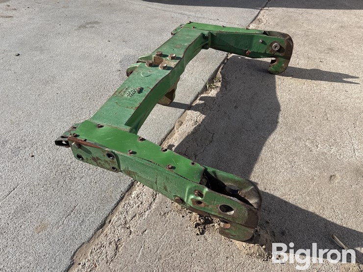 john-deere-8400-image-1