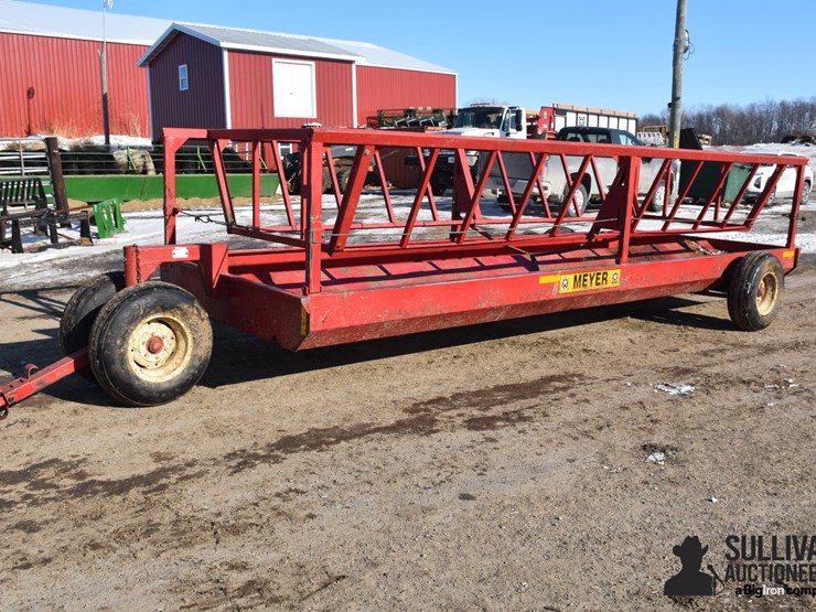 meyer-p-series-portable-feed-bunk-image-1