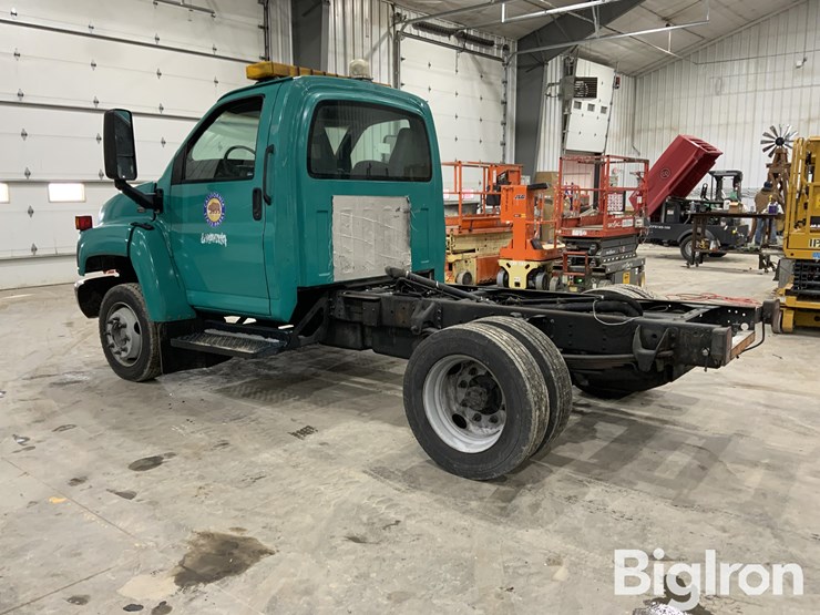 2003-gmc-topkick-image-7